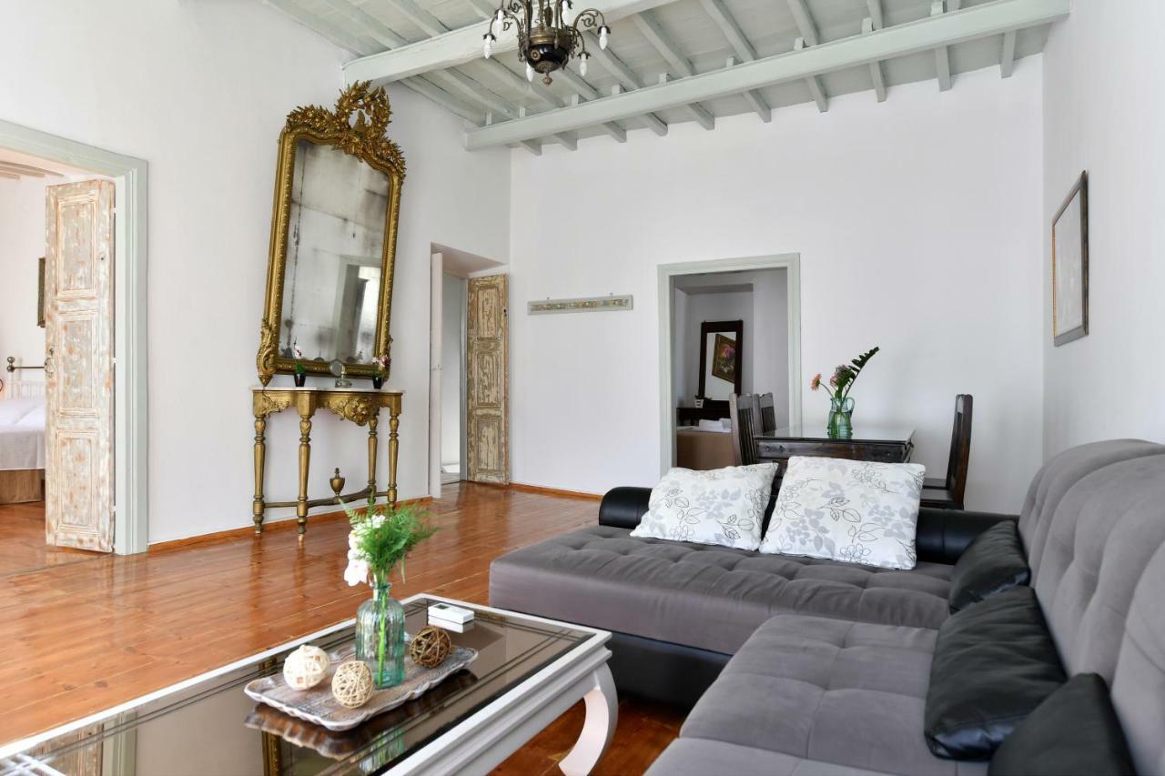 16Thcentury Apartment ปาริเกีย ภายนอก รูปภาพ